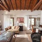 Apartamento Moraiti House