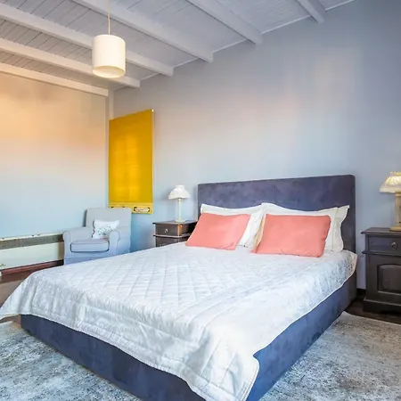 Apartament Moraiti House