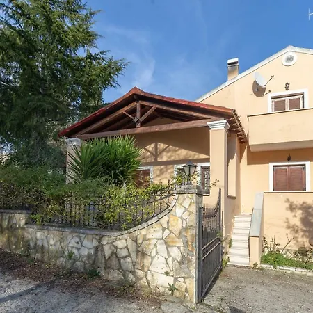 Moraiti House Lägenhet Kanálion