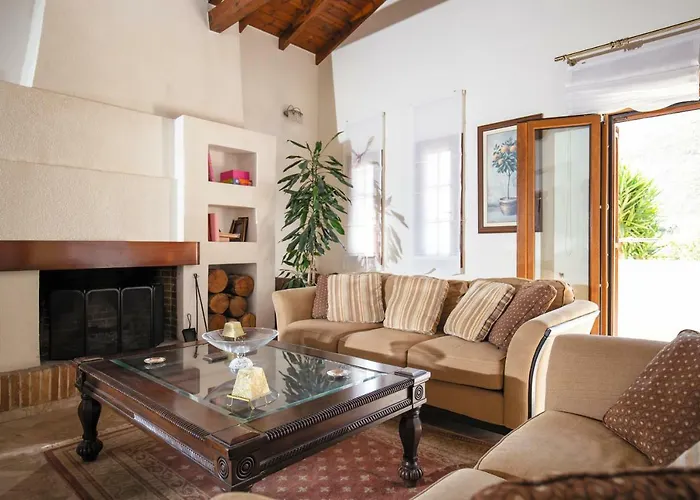 Апартаменты Moraiti House