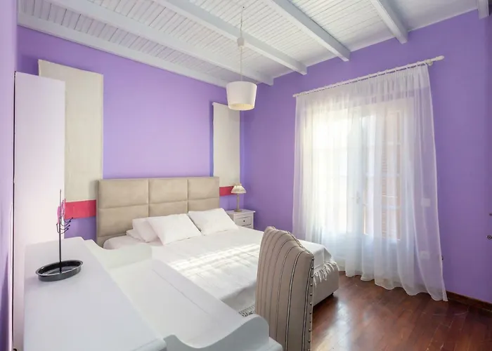 Апартаменты Moraiti House *